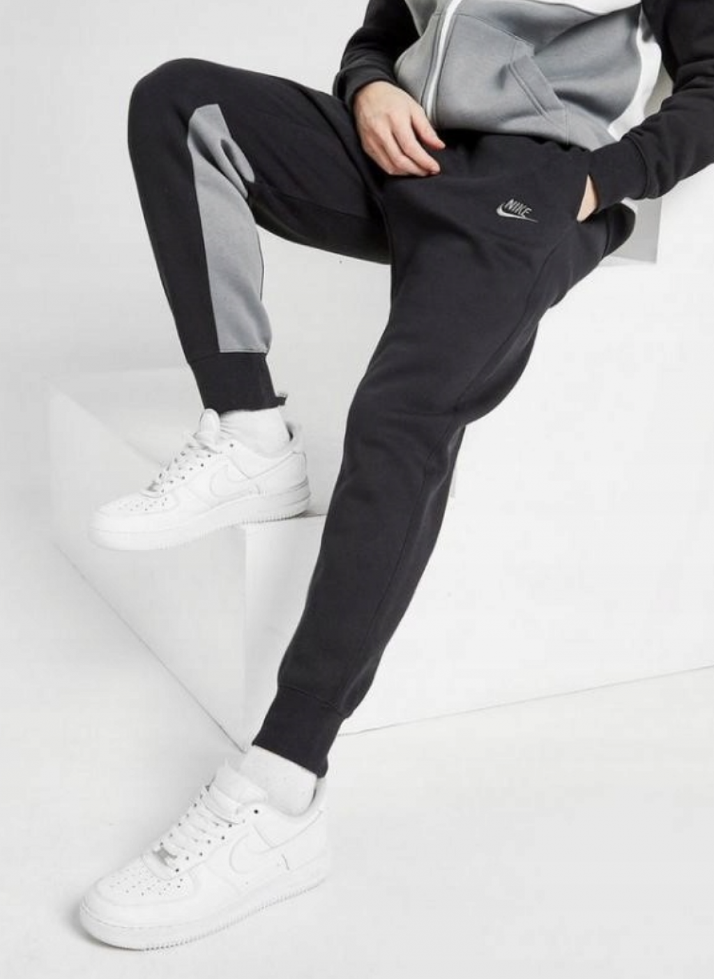 Костюм спортивный Nike Essential Fleece Suit