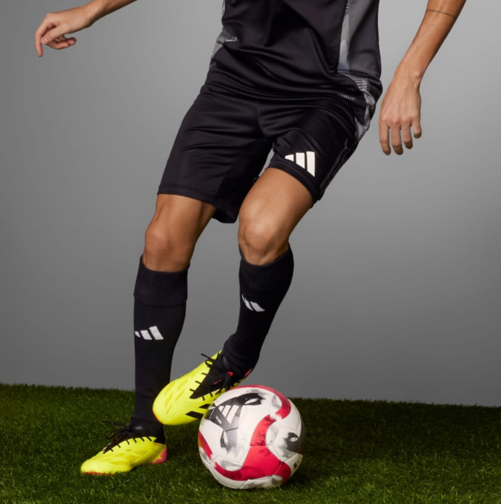 Бутсы профессиональные Adidas Predator Elite L FG