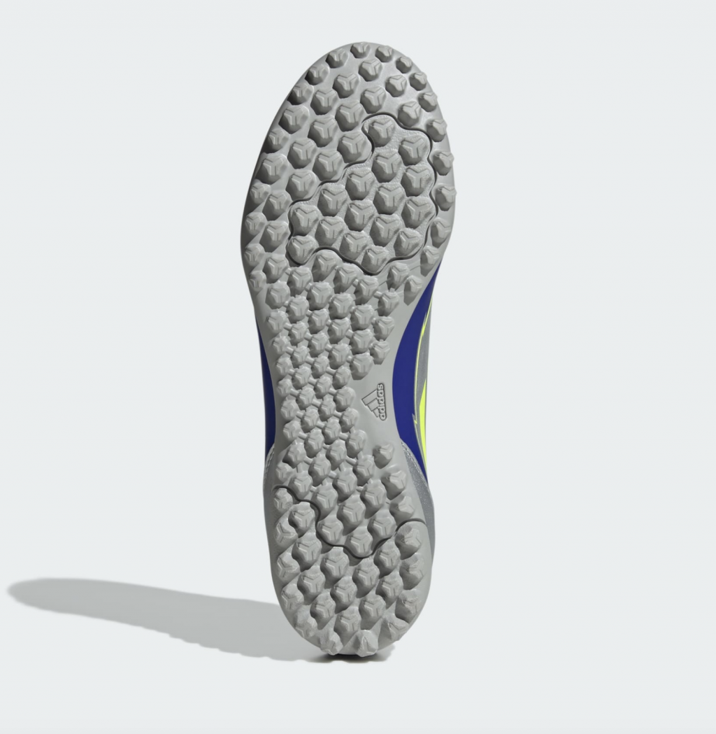 Шиповки Adidas F50 Club Messi TF