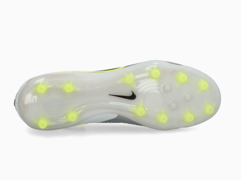 Бутсы профессиональные Nike Tiempo Legend 10 Elite AG-Pro
