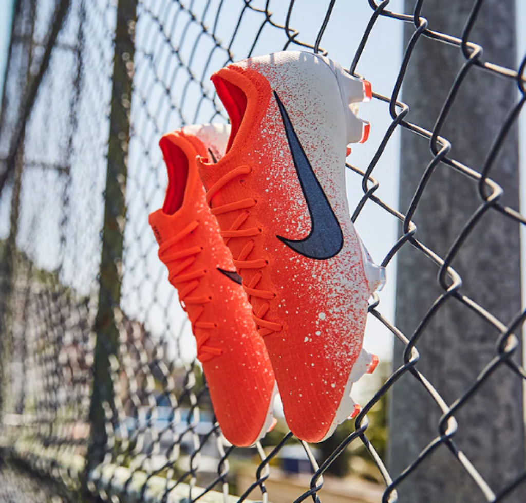 Бутсы профессиональные Nike Mercurial Vapor XII 360 Elite FG