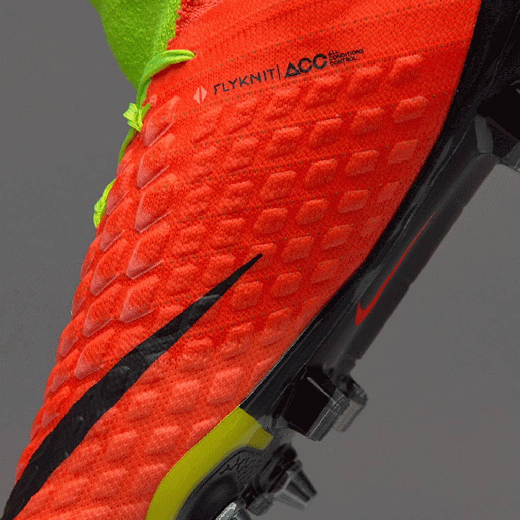 Бутсы профессиональные Nike Hypervenom Phantom III DF SG-Pro
