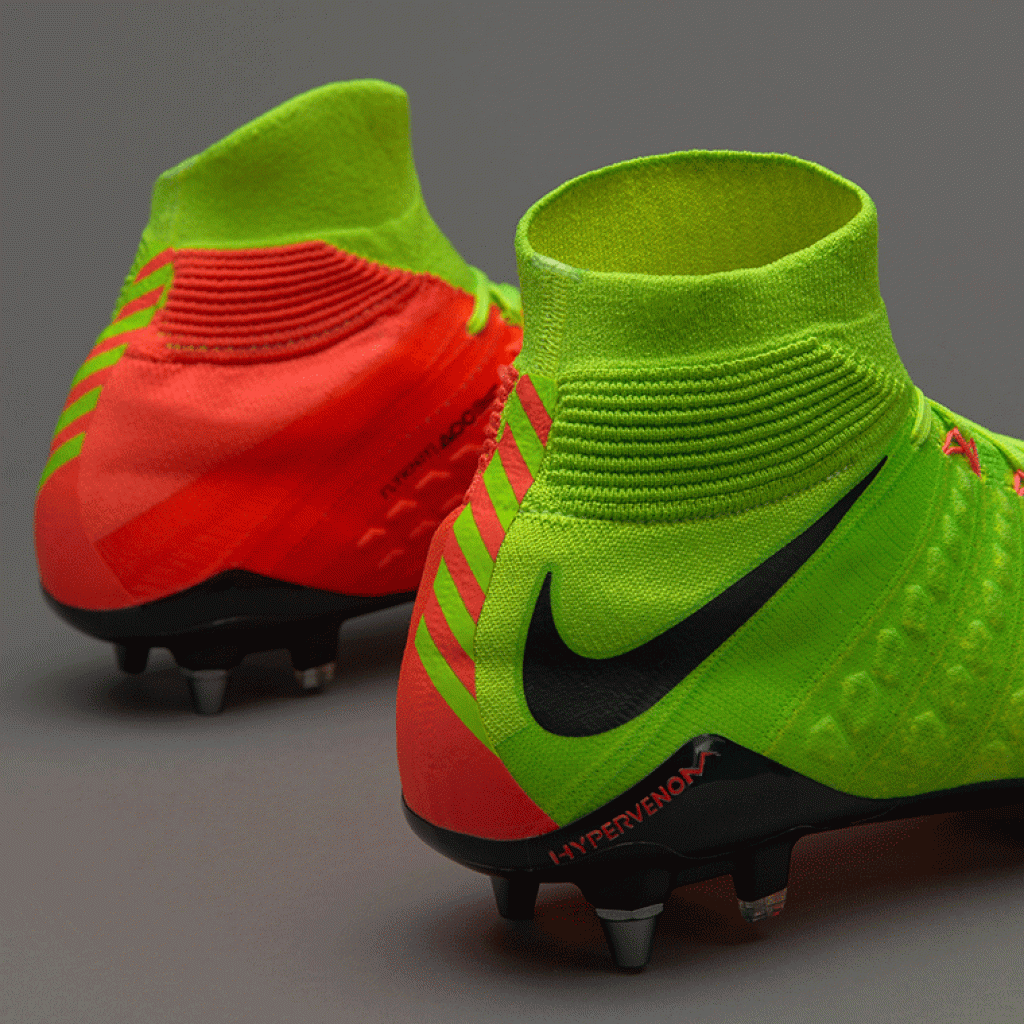 Бутсы профессиональные Nike Hypervenom Phantom III DF SG-Pro