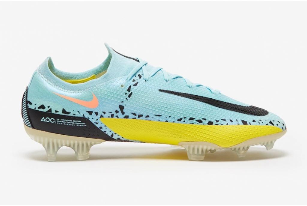 Бутсы профессиональные Nike Phantom GT2 Elite FG