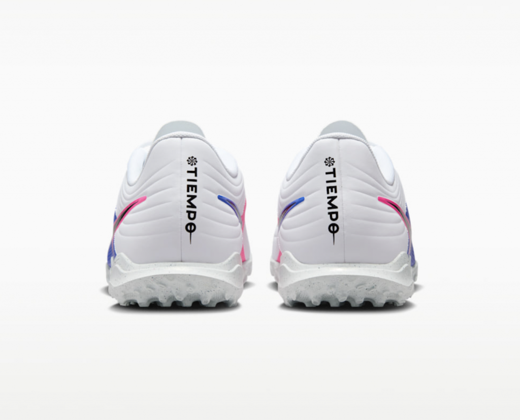 Шиповки Nike Tiempo Maestro Club TF