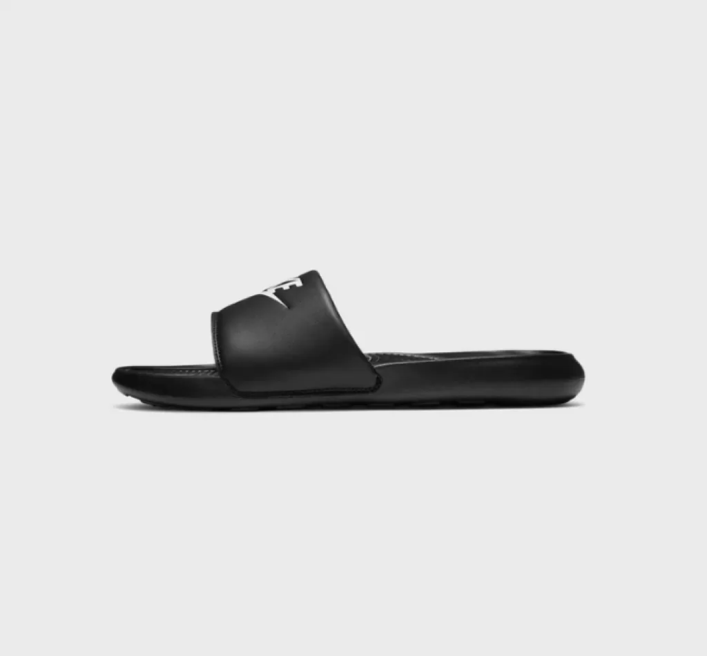 Сланцы Nike Victori One Slide