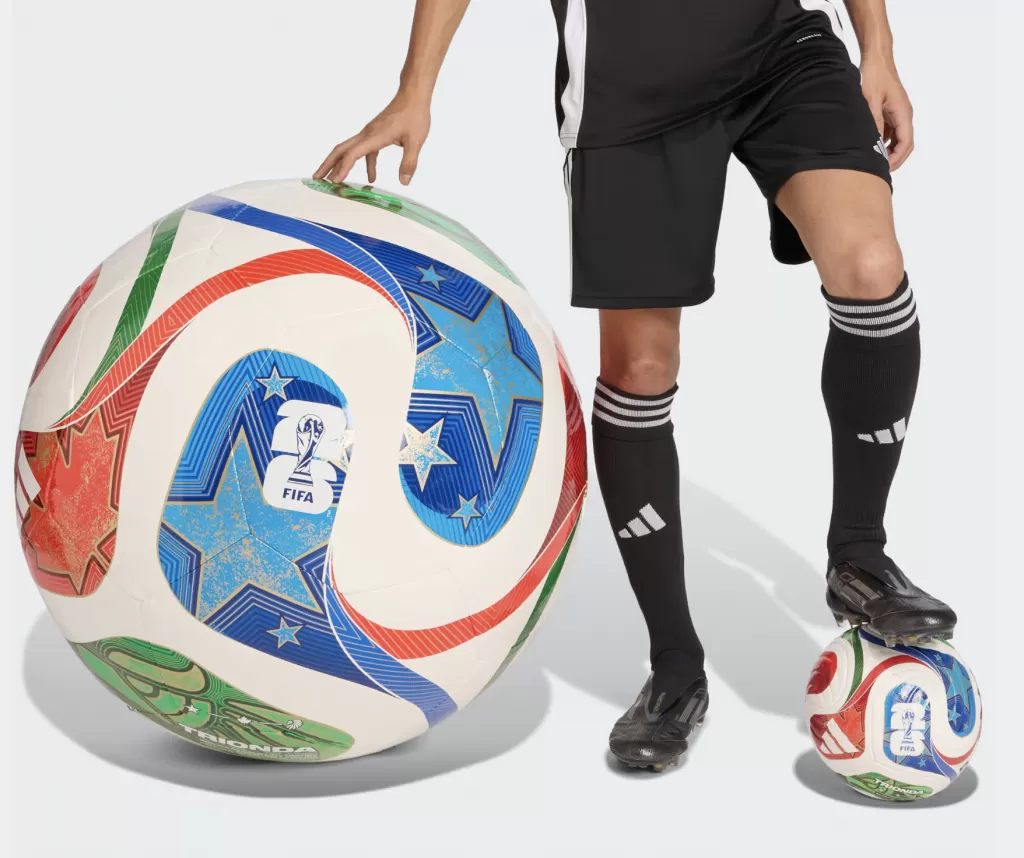 Мяч большой Adidas World Cup 2026 Jumbo