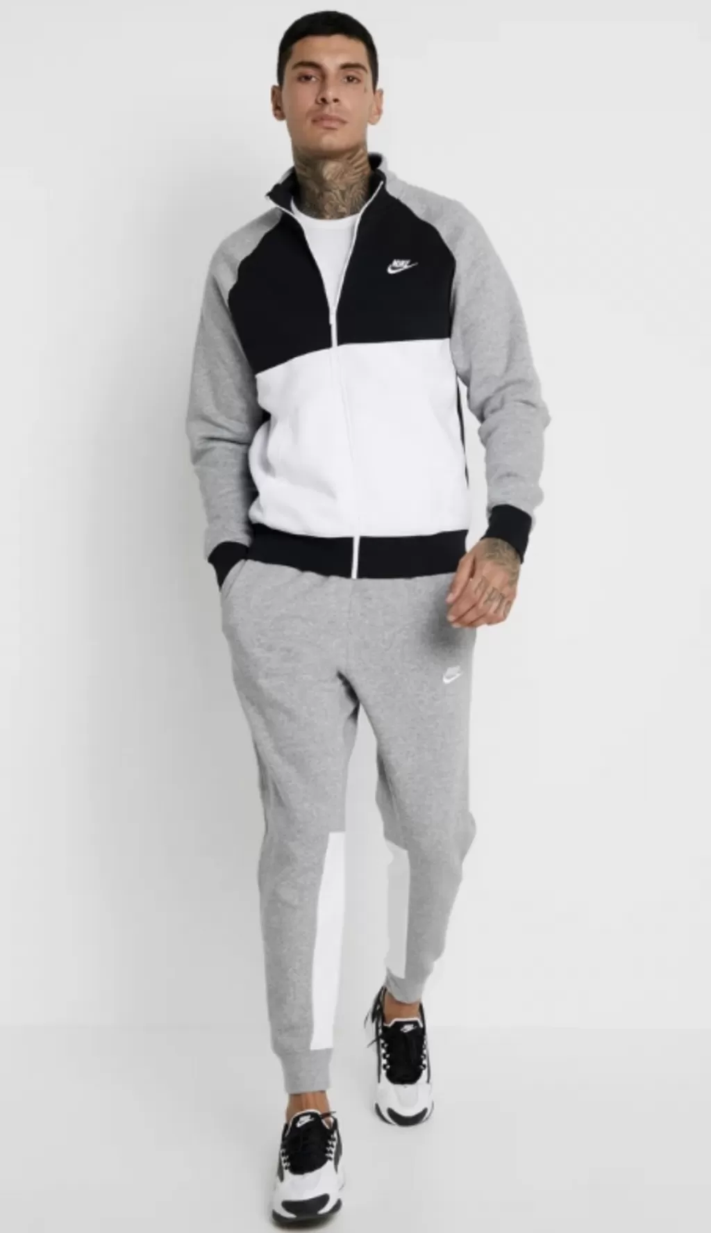 Костюм спортивный Nike Essential Fleece Suit