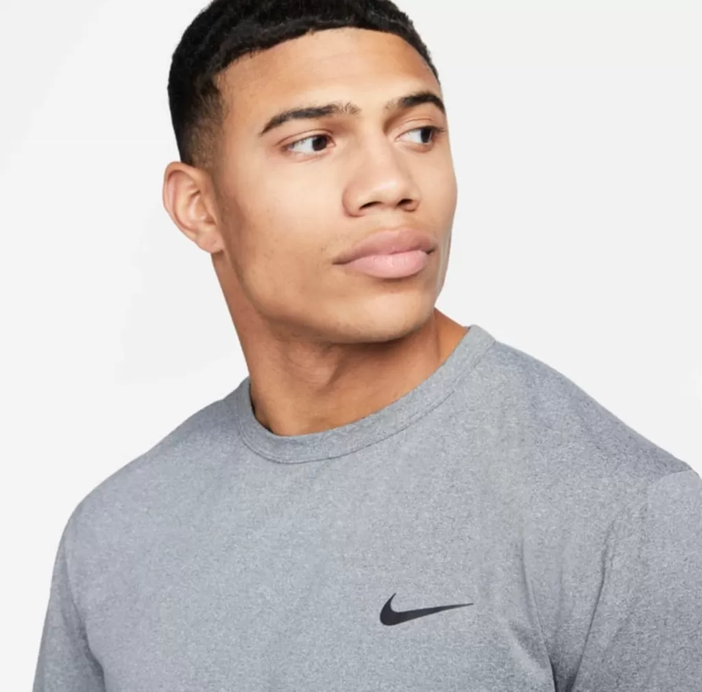Футболка Nike Hyverse T Shirt