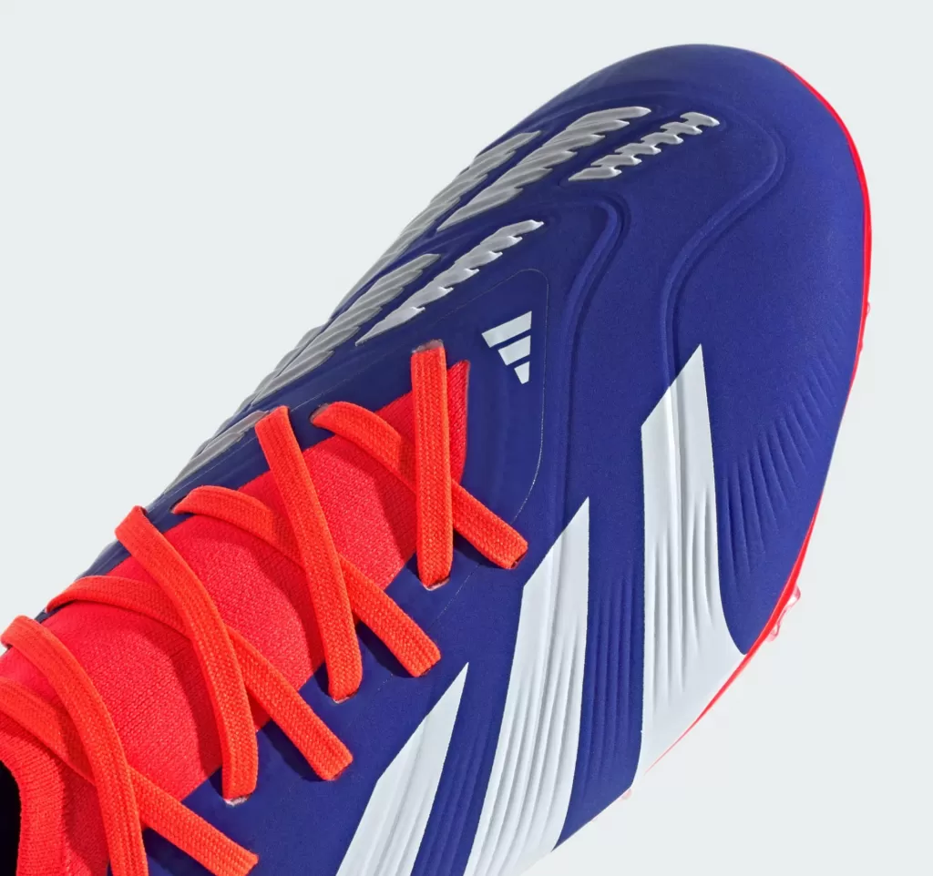 Бутсы полупрофессиональные Adidas Predator Pro FG