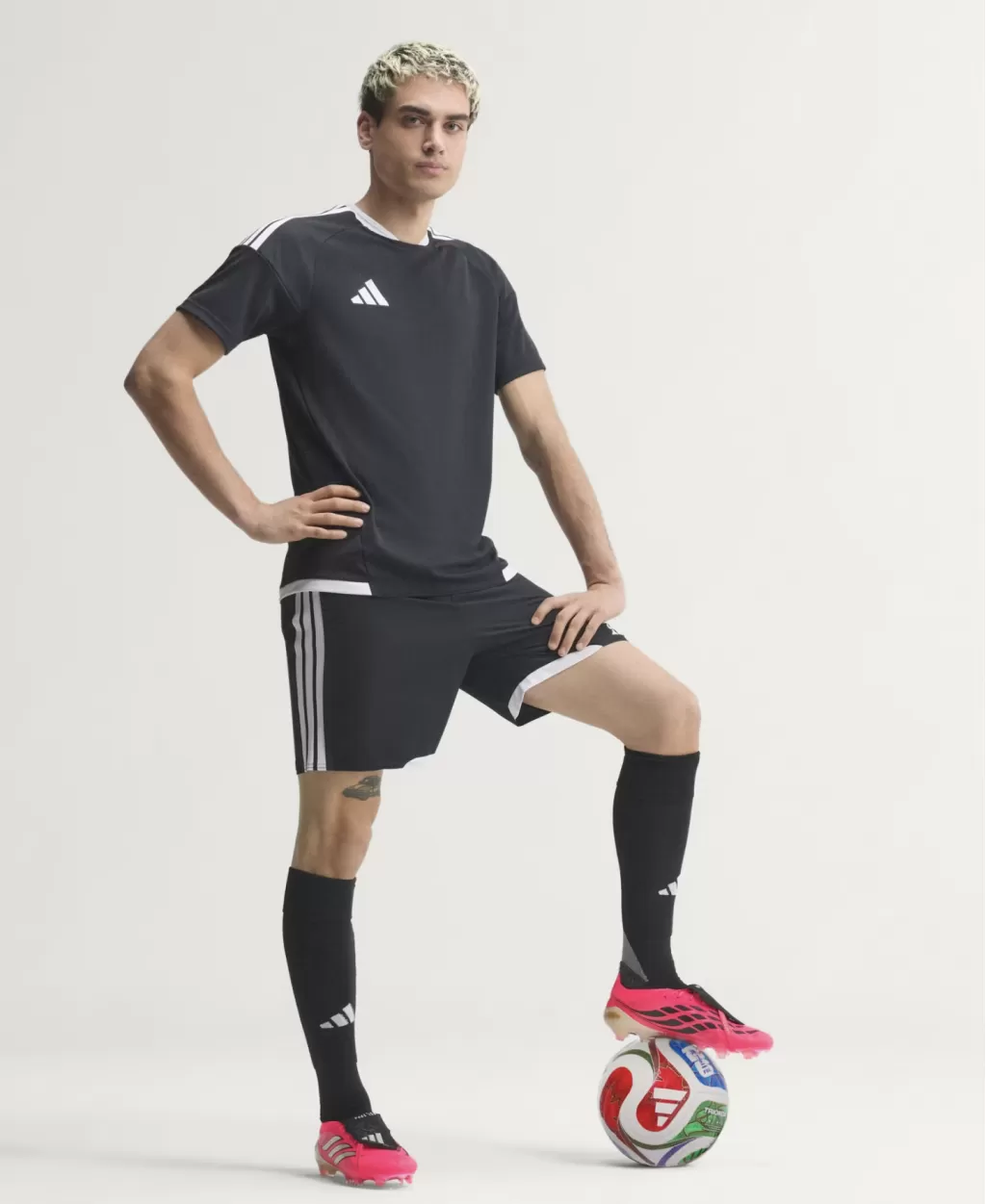 Бутсы профессиональные Adidas Predator Elite FT FG