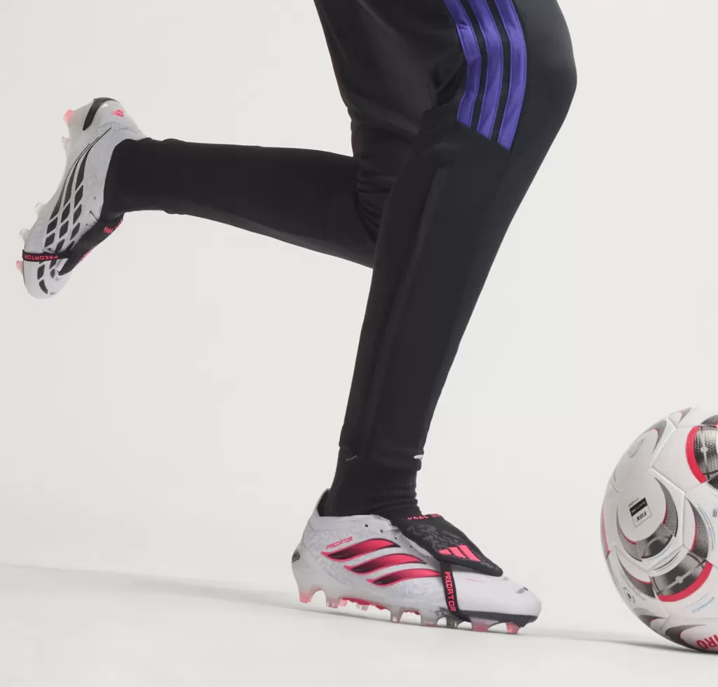 Бутсы профессиональные Adidas Predator Elite FT FG