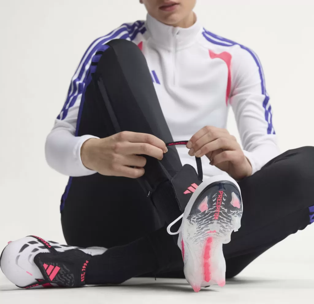 Бутсы профессиональные Adidas Predator Elite FT FG