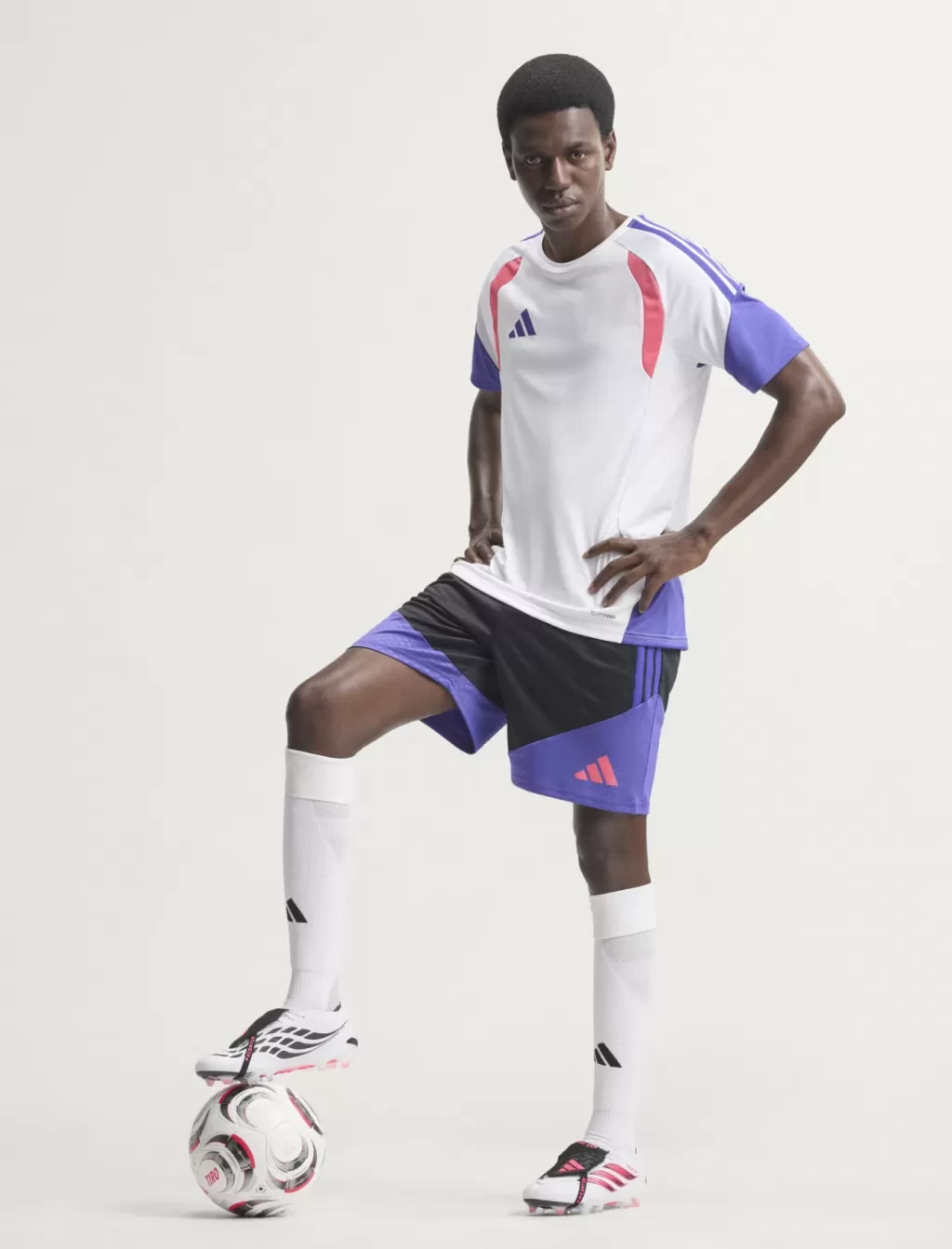 Бутсы профессиональные Adidas Predator Elite FT FG