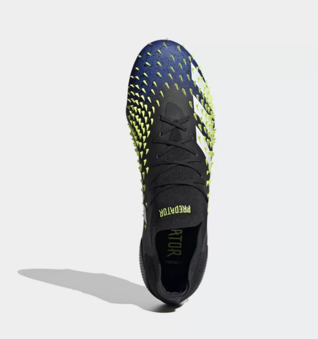 Бутсы профессиональные Adidas Predator Freak.1 L SG