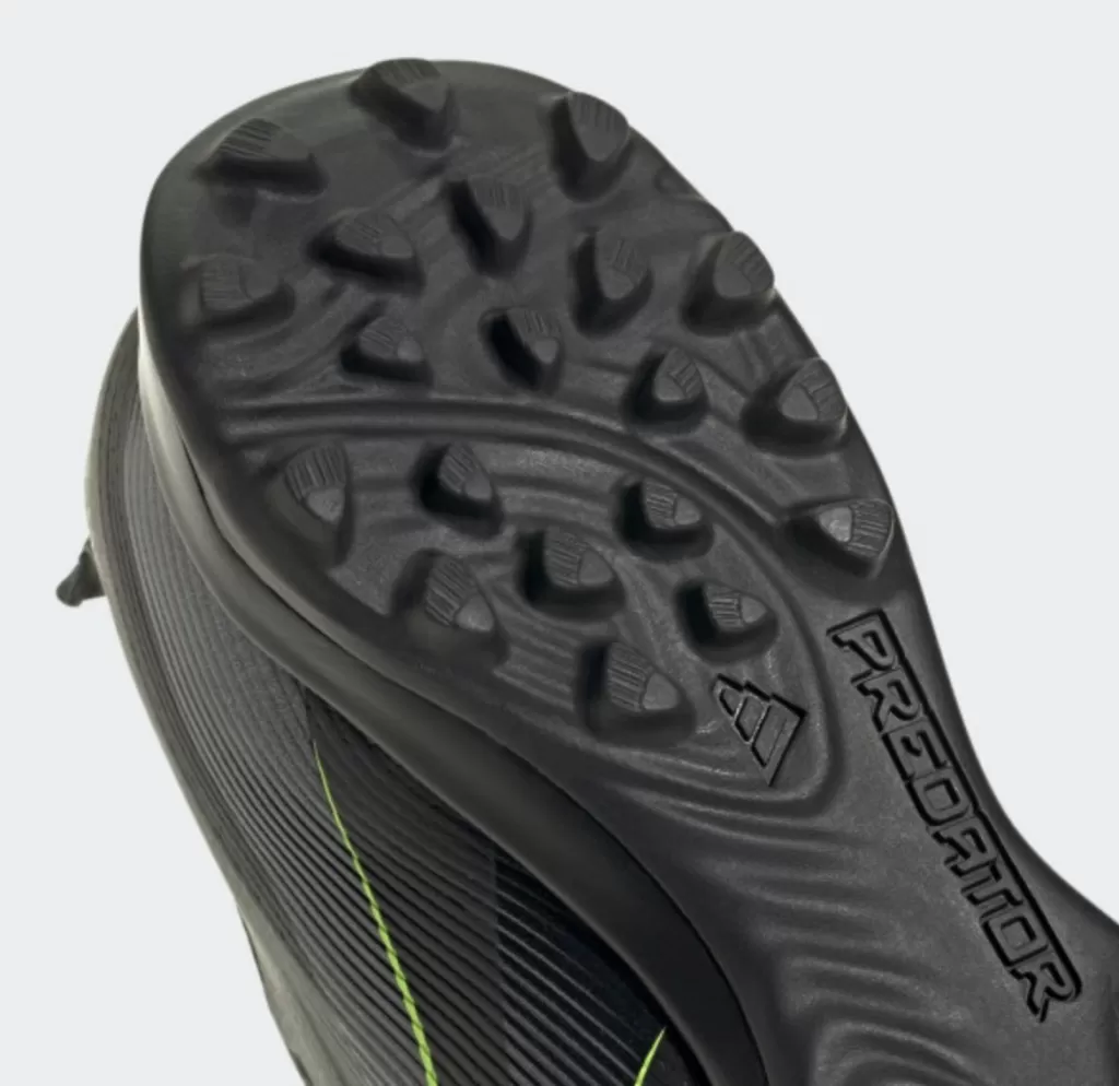 Шиповки Adidas Predator League TF