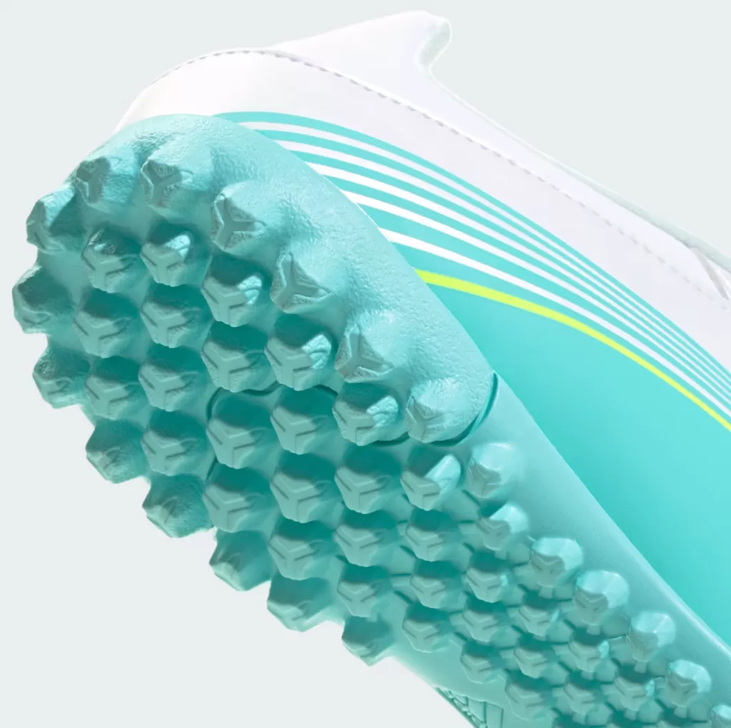 Шиповки Adidas F50 Club Messi TF
