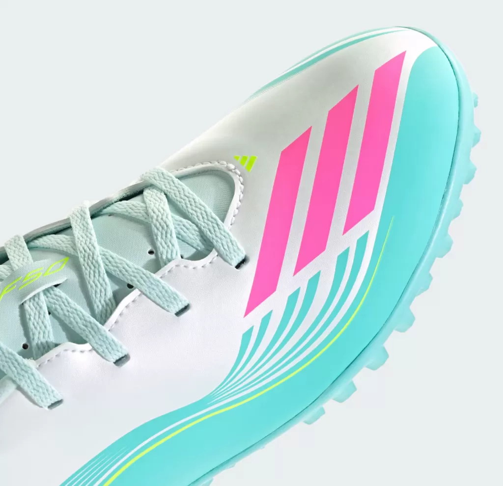 Шиповки Adidas F50 Club Messi TF