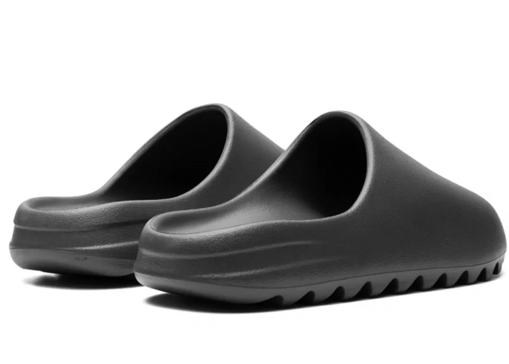 Сланцы Adidas YZY Dark Onyx SLIDE