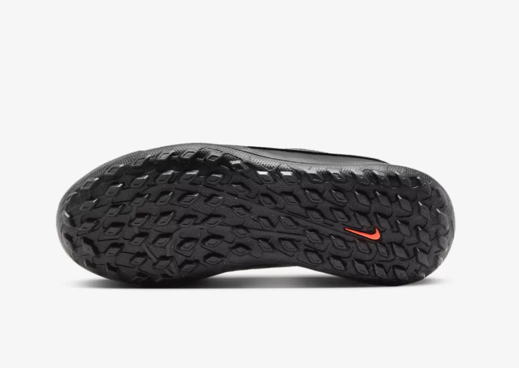 Шиповки детские Nike Phantom GX Club JR TF