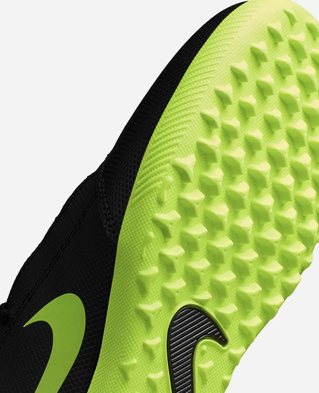 Шиповки детские Nike Phantom VNM Club JR TF