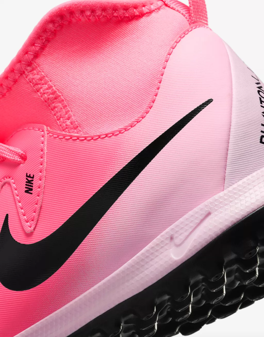 Шиповки детские Nike Phantom Luna II Academy JR TF