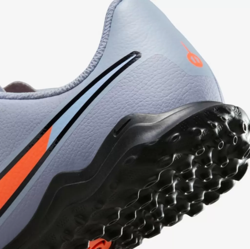 Шиповки детские Nike Tiempo Legend 10 Club JR TF
