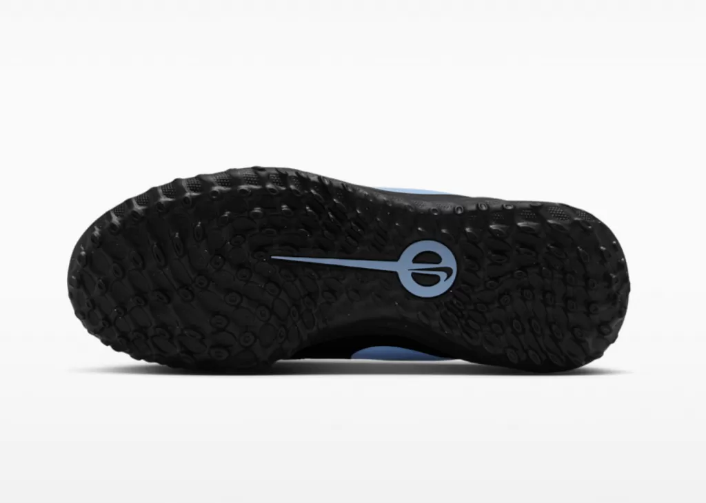 Шиповки детские Nike Tiempo Maestro Club JR TF