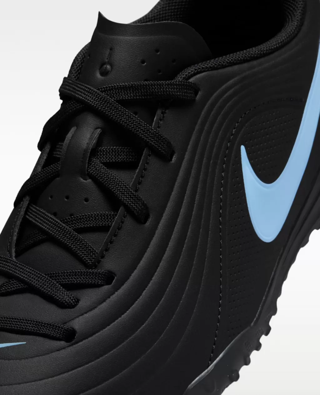 Шиповки детские Nike Tiempo Maestro Club JR TF
