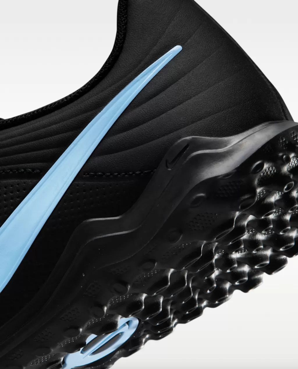 Шиповки детские Nike Tiempo Maestro Club JR TF