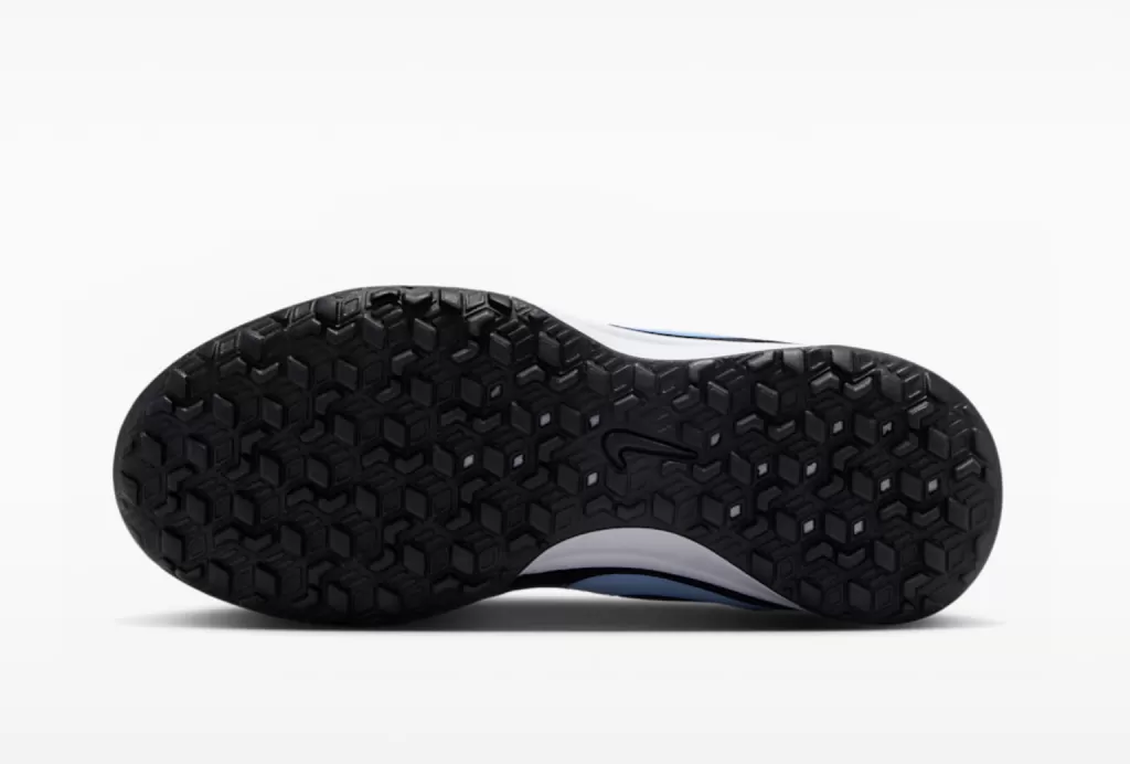 Шиповки детские Nike Tiempo Maestro 10 Academy JR TF