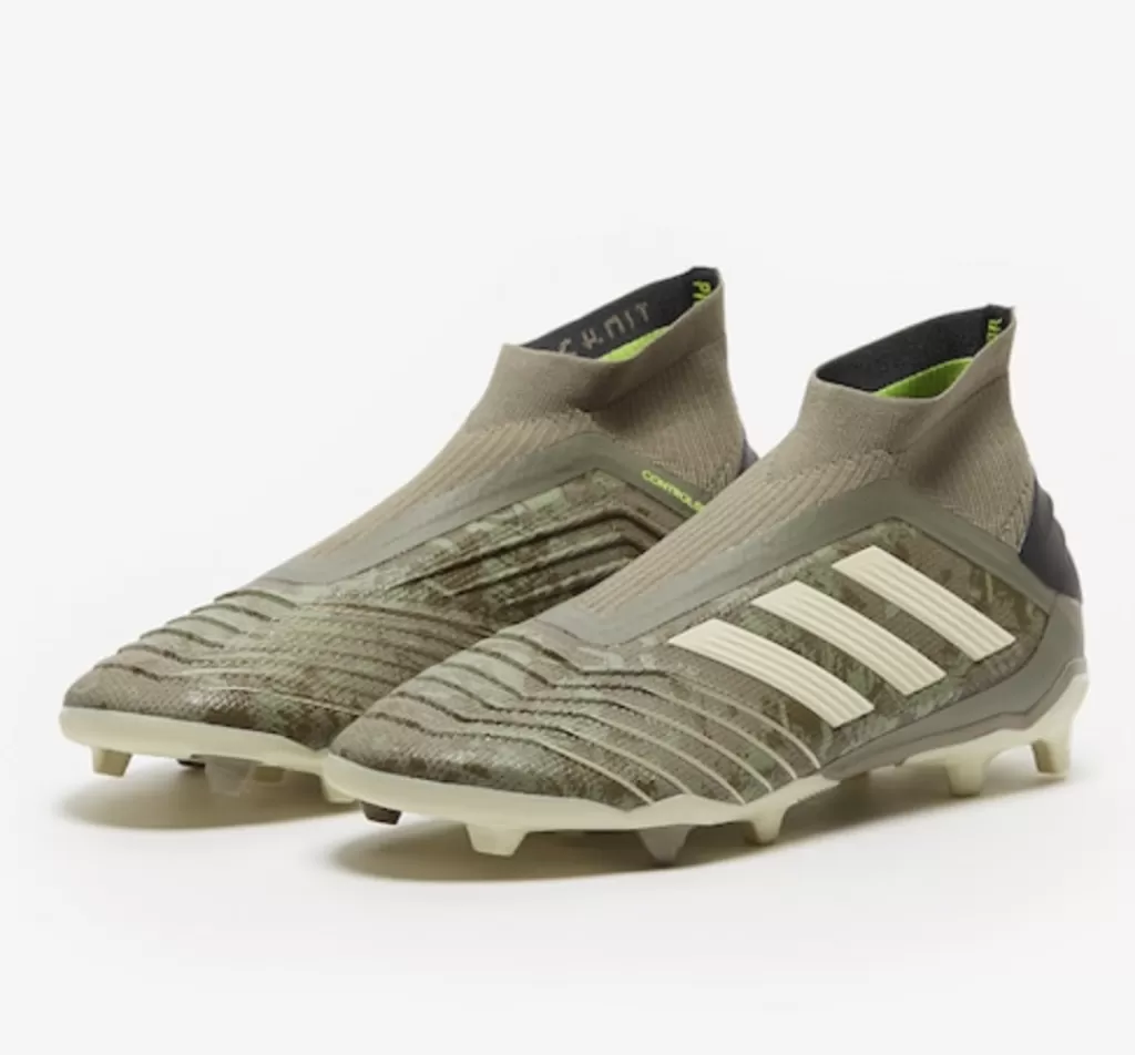 Бутсы профессиональные детские Adidas Predator 19+ JR FG