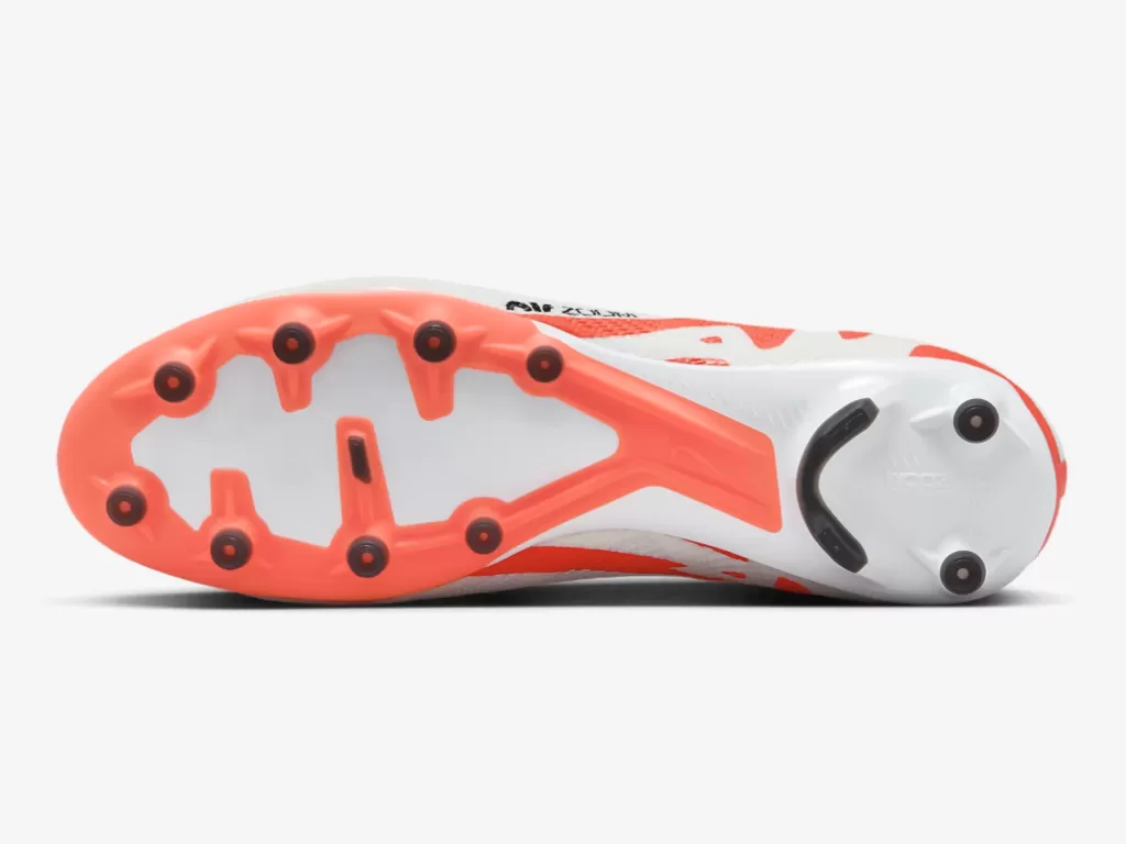 Бутсы полупрофессиональные Nike Mercurial Vapor 15 AG-Pro
