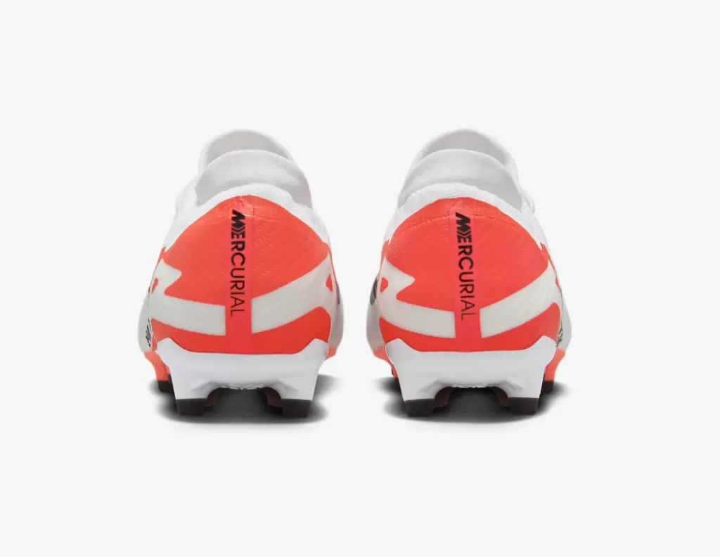 Бутсы полупрофессиональные Nike Mercurial Vapor 15 AG-Pro