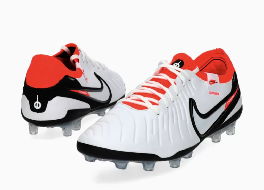 Бутсы профессиональные Nike Tiempo Legend 10 Elite AG-Pro