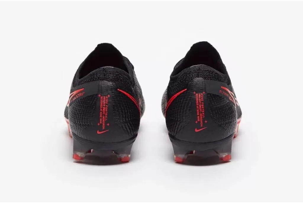 Бутсы профессиональные Nike Mercurial Vapor 13 Elite FG