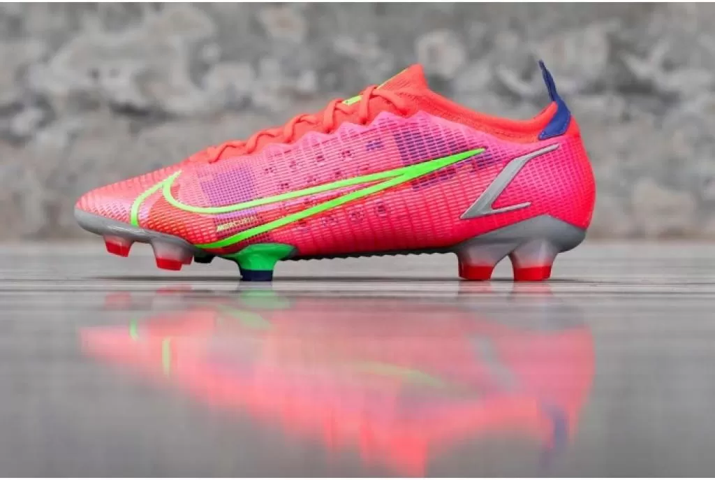 Бутсы профессиональные Nike Mercurial Vapor 14 Elite FG