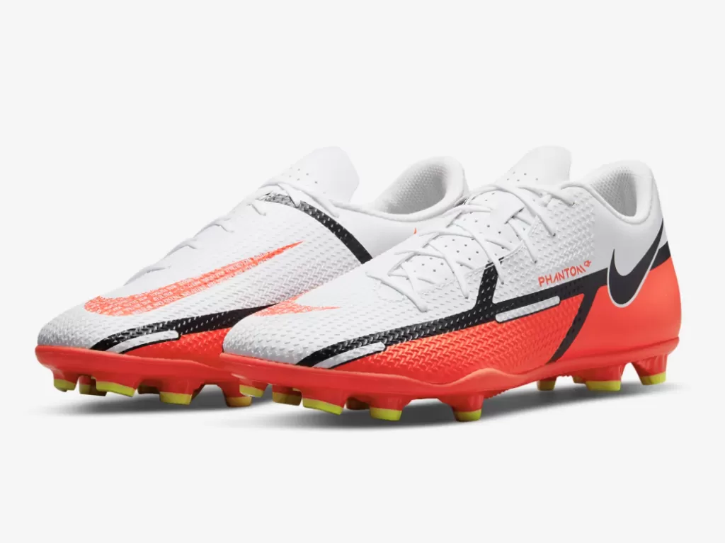Бутсы Nike Phantom GT2 Club MG