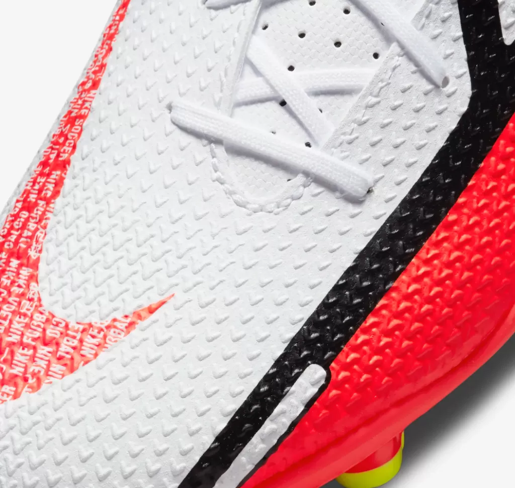 Бутсы Nike Phantom GT2 Club MG