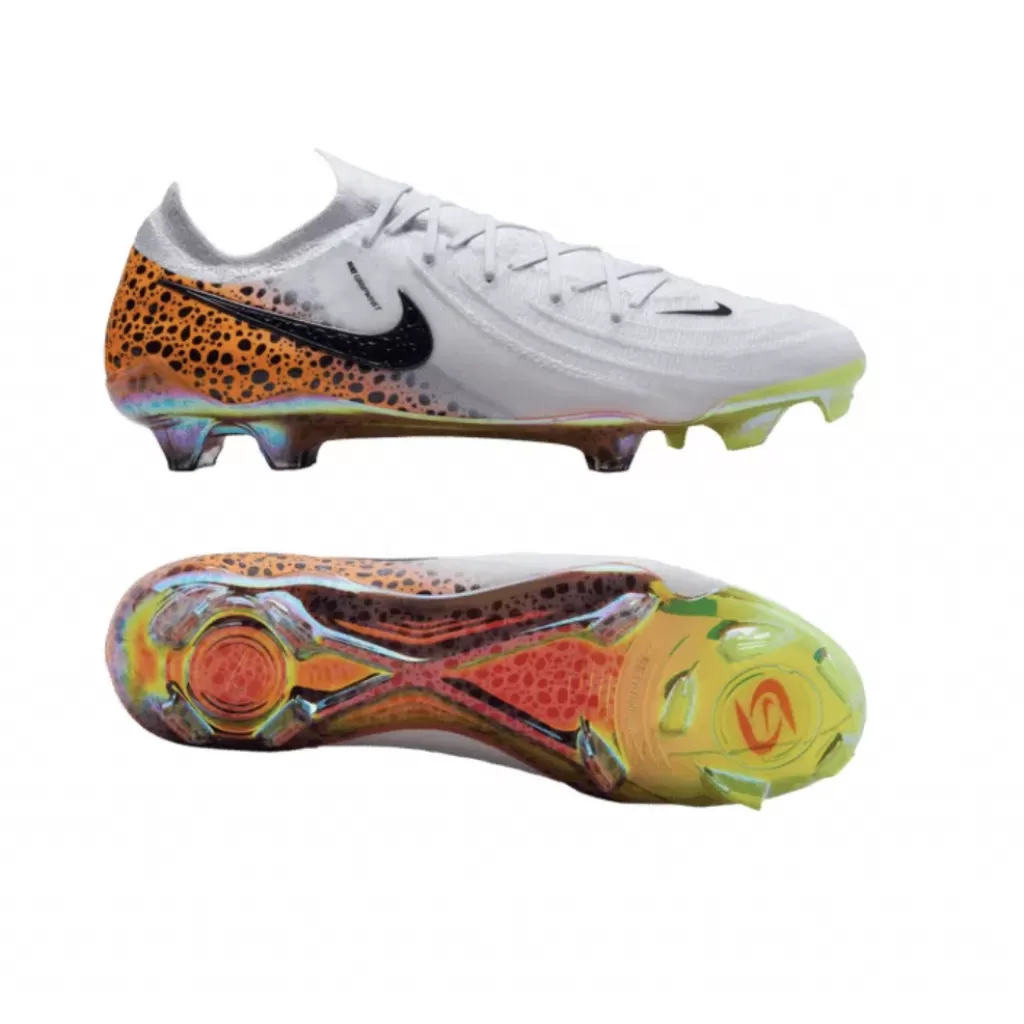 Бутсы профессиональные Nike Phantom GX II Elite FG Oly White