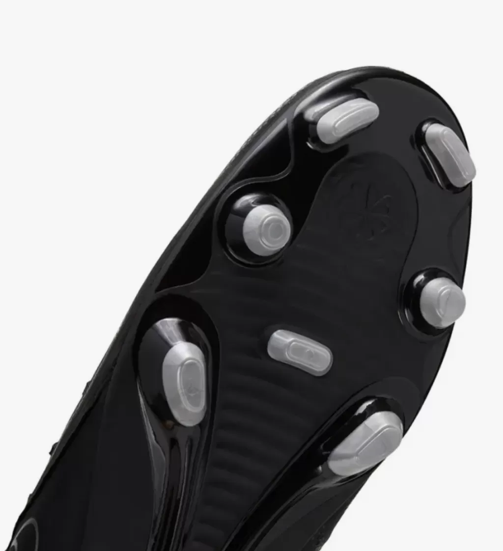 Бутсы Nike Phantom Luna II Club FG