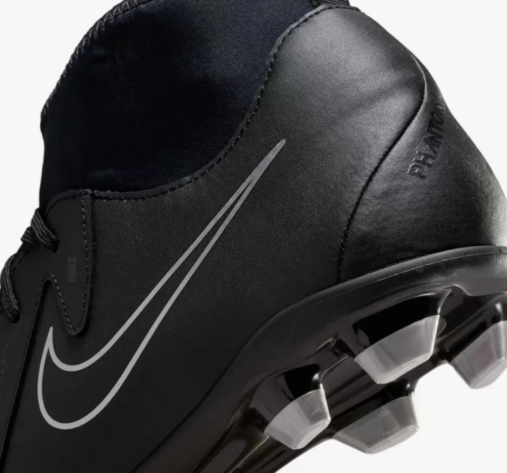 Бутсы Nike Phantom Luna II Club FG