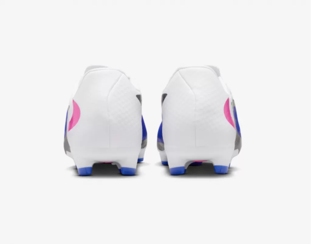 Бутсы Nike Phantom 6 Low Academy FG