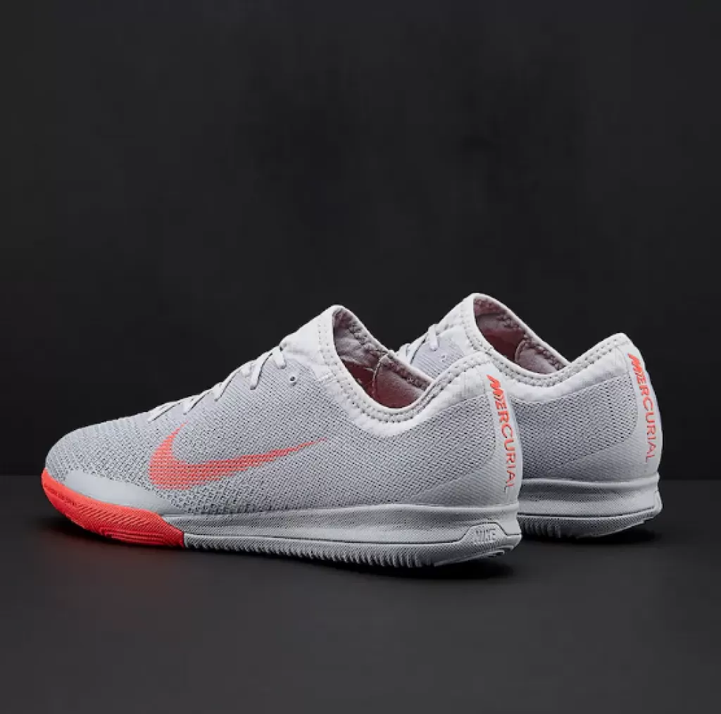 Футзалки профессиональные Nike Mercurial VaporX 12 Pro