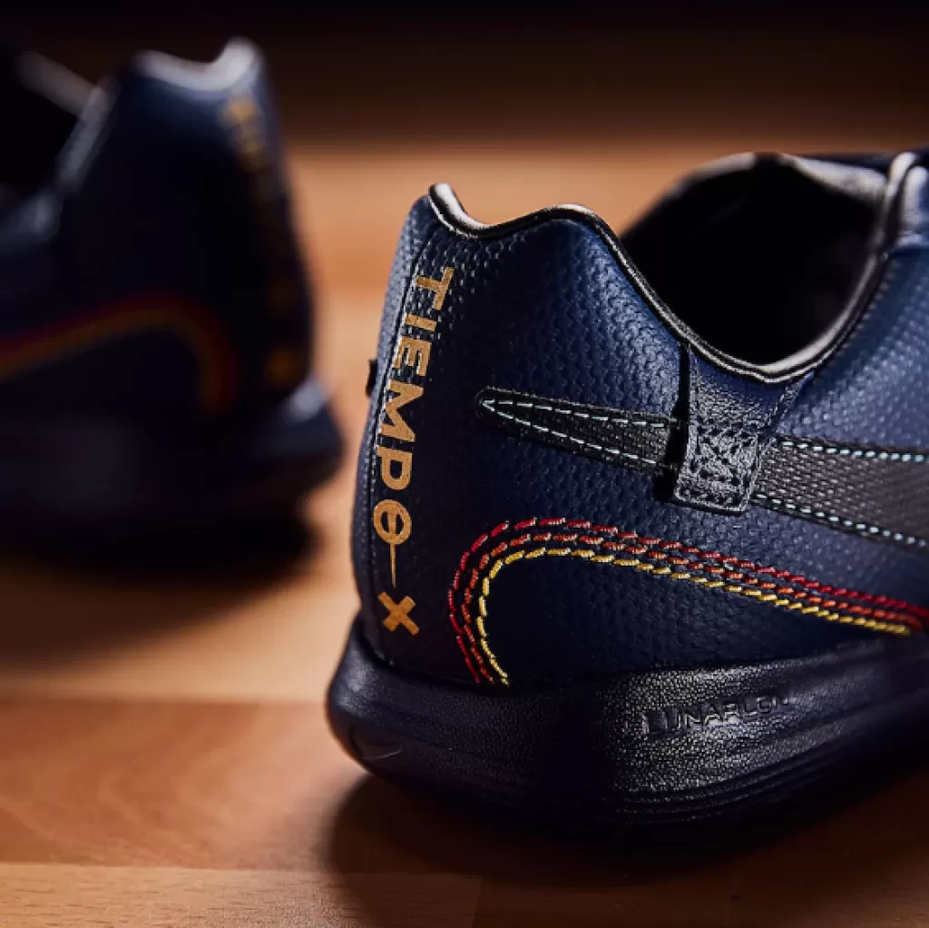 Футзалки профессиональные Nike TiempoX Finale R10 IN