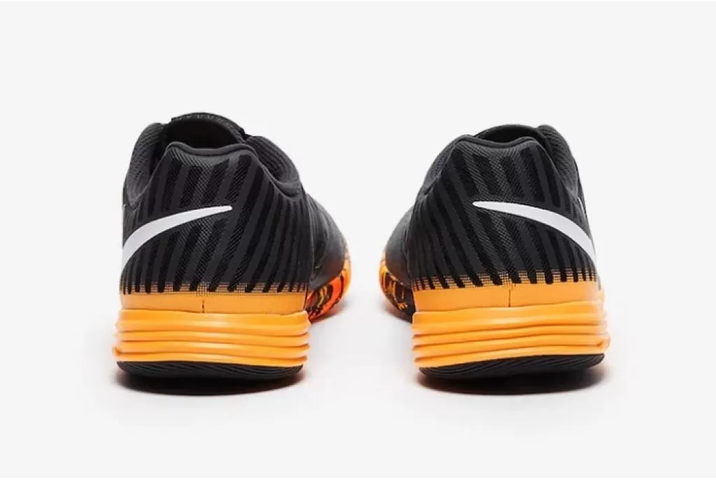 Футзалки профессиональные Nike Lunargato II Indoor