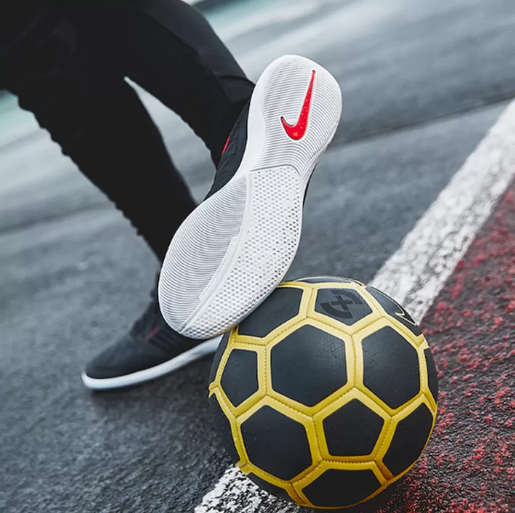 Футзалки профессиональные Nike Lunargato II Indoor