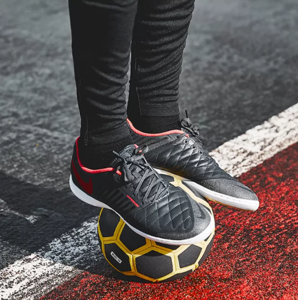 Футзалки профессиональные Nike Lunargato II Indoor