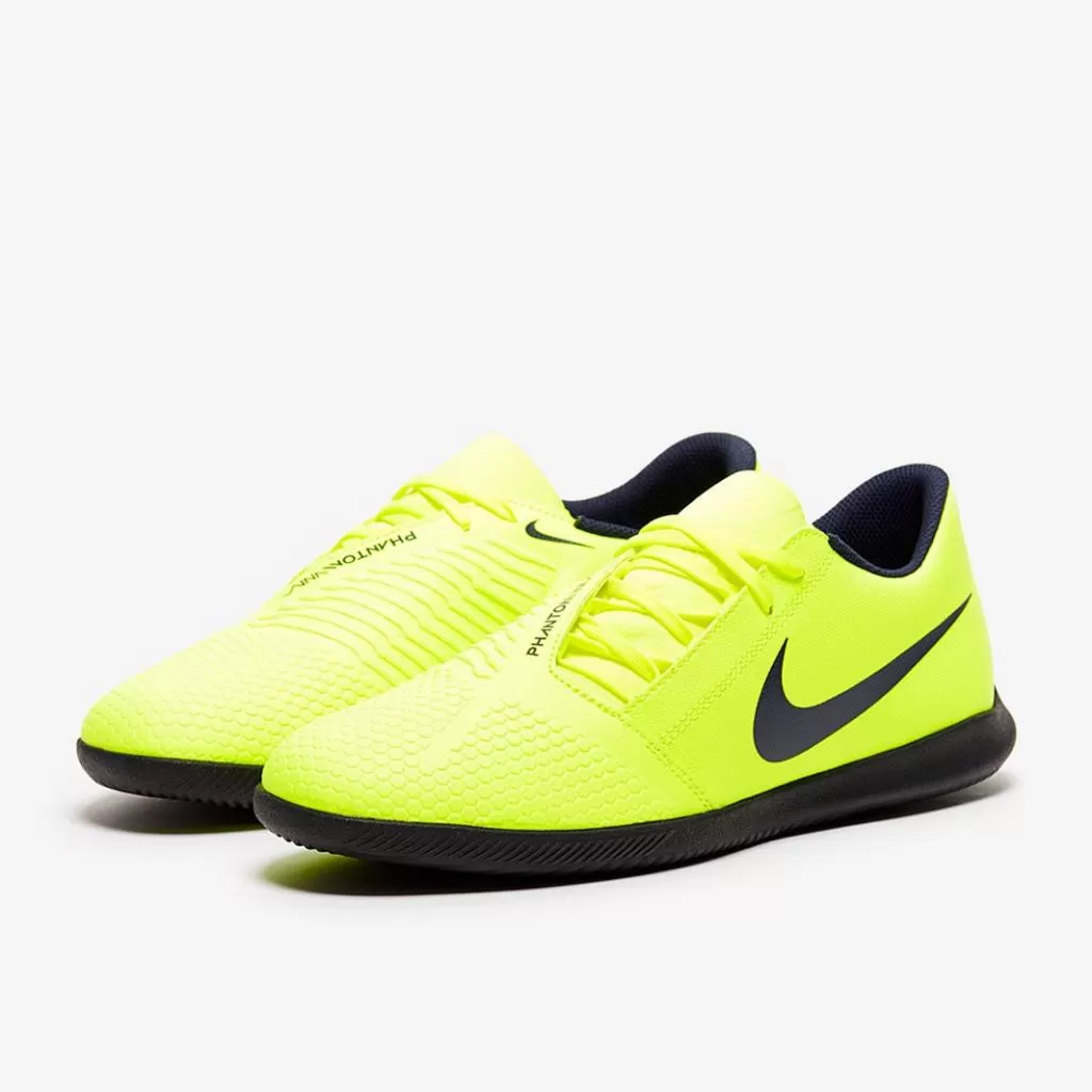 Футзалки Nike Phantom VNM Club Indoor