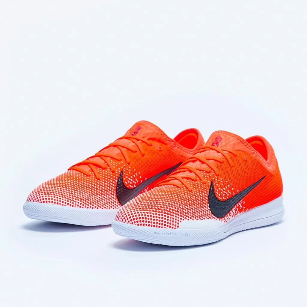 Футзалки профессиональные Nike Mercurial VaporX XII Pro